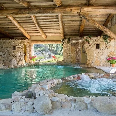 Sleeps 14 Pool Air Con Wifi Villa