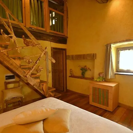 Sleeps 14 Pool Air Con Wifi