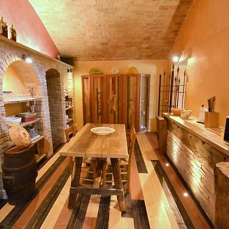Sleeps 14 Pool Air Con Wifi *