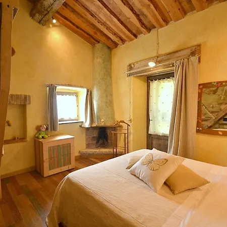 Sleeps 14 Pool Air Con Wifi Guardea